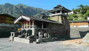 Lakhamandal shiva temple