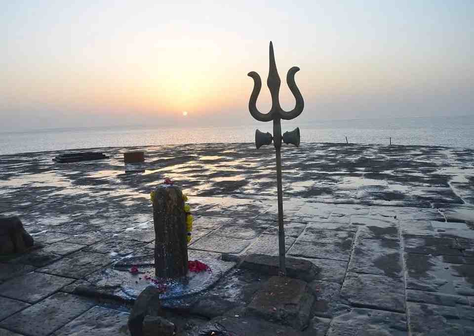 Nishkalank mahadev temple